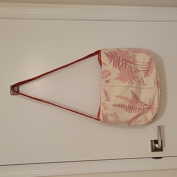 Handmade sueded messenger bag with embroidery - Picture 6 of 9